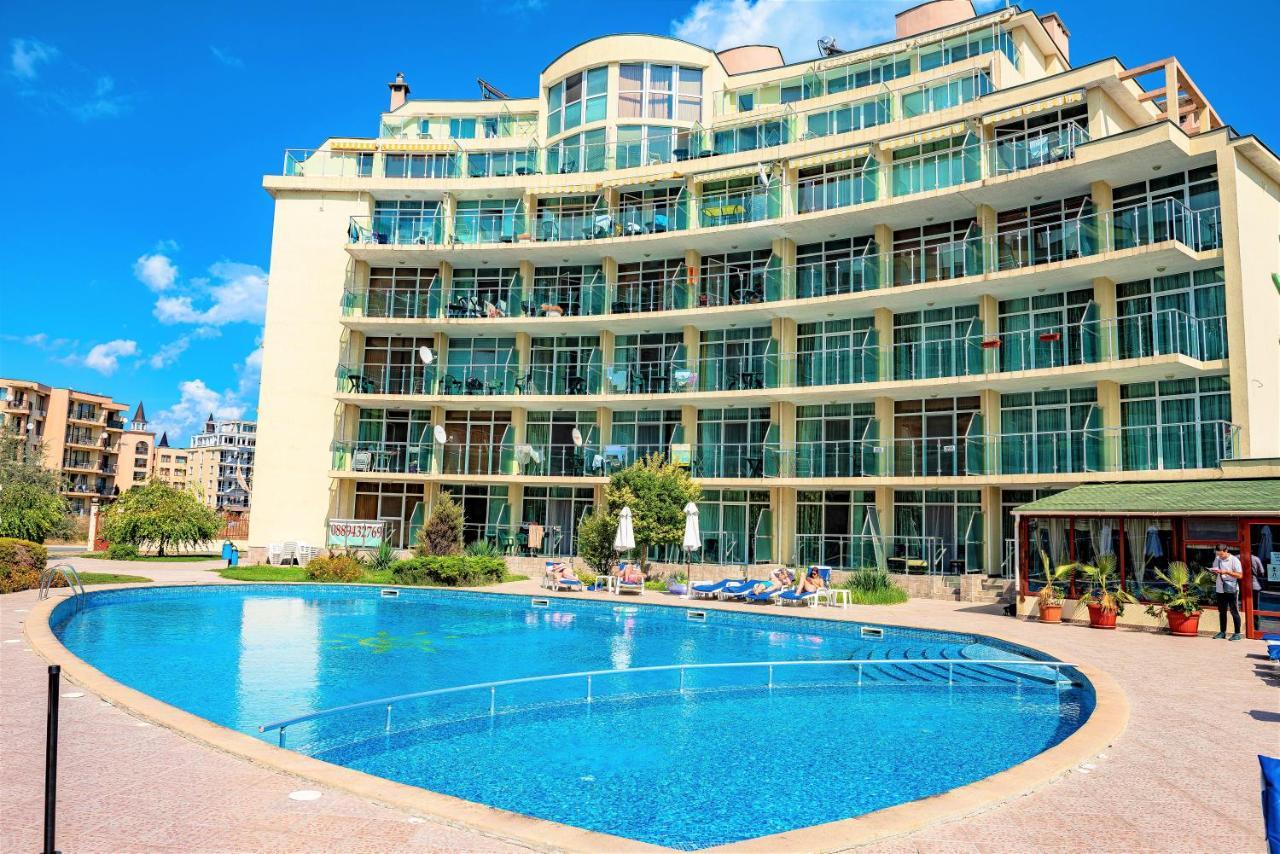 Julia Family - Menada Apartments Солнечный берег Экстерьер фото