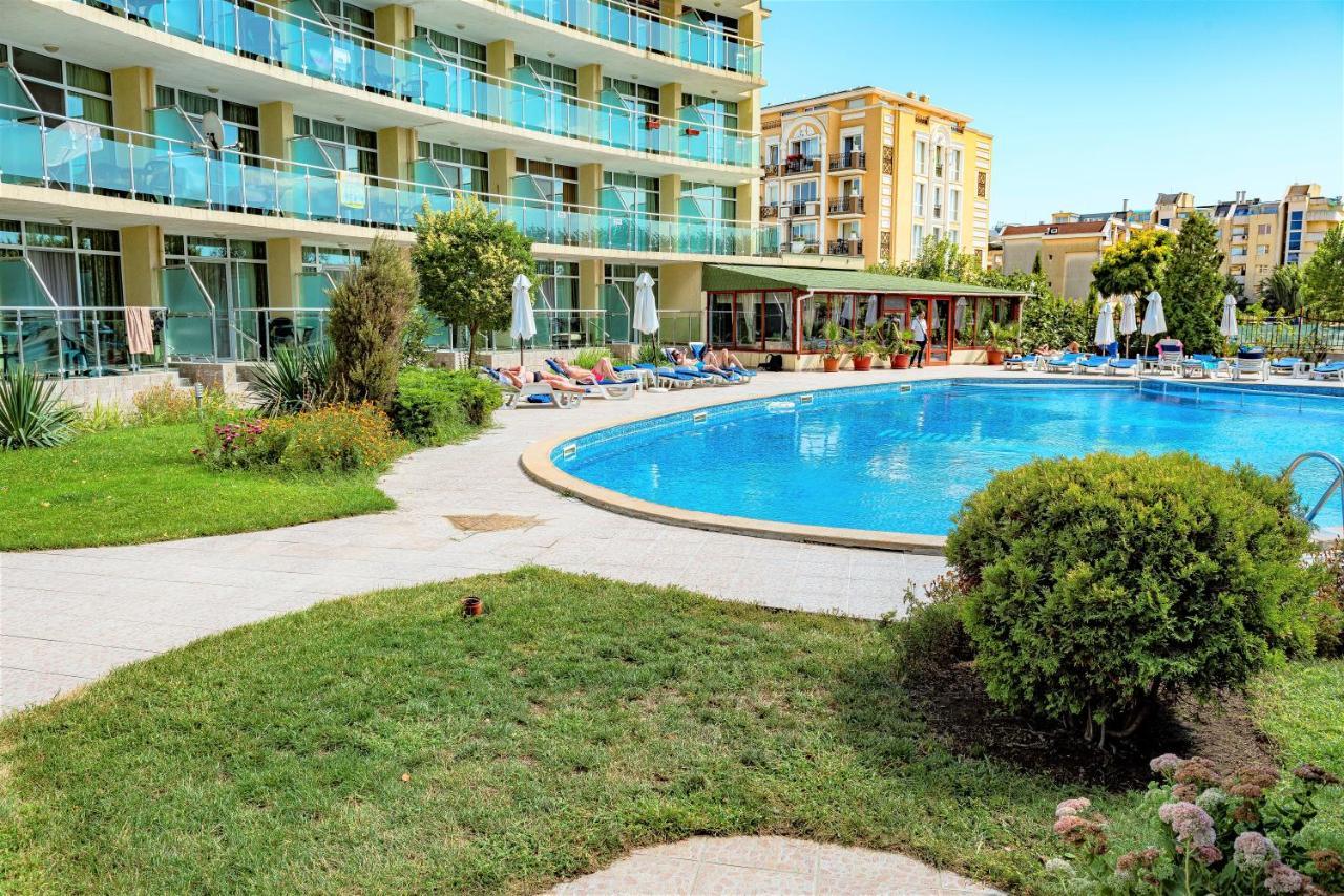 Julia Family - Menada Apartments Солнечный берег Экстерьер фото
