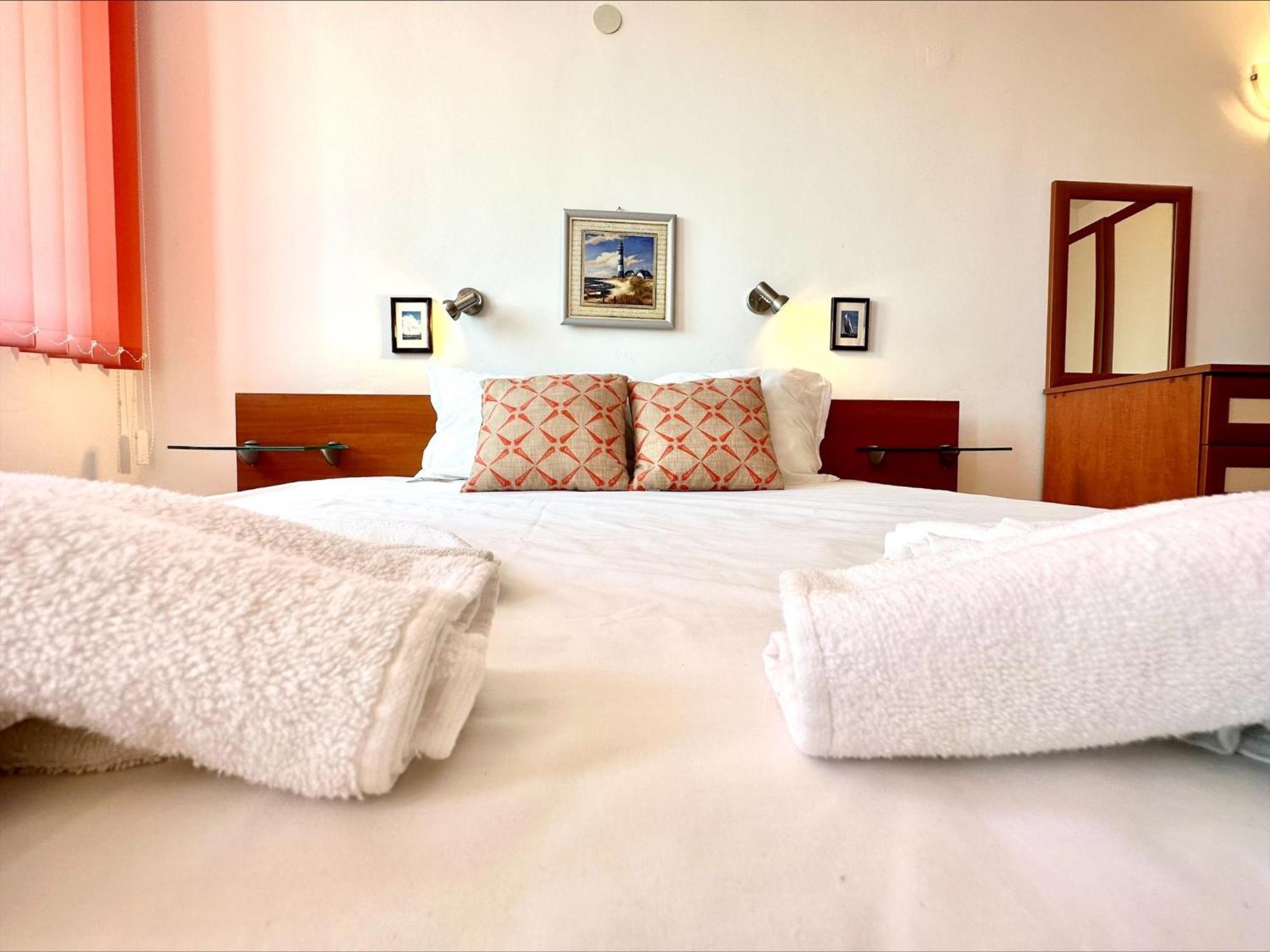 Julia Family - Menada Apartments Солнечный берег Экстерьер фото